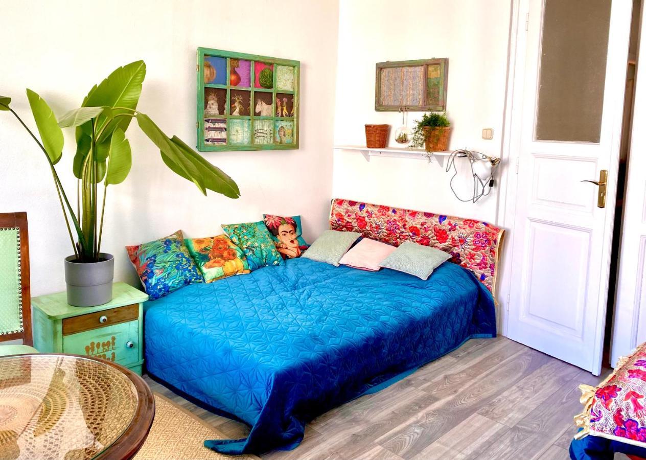 Arty Studio Flat At Downtown Appartamento Budapest