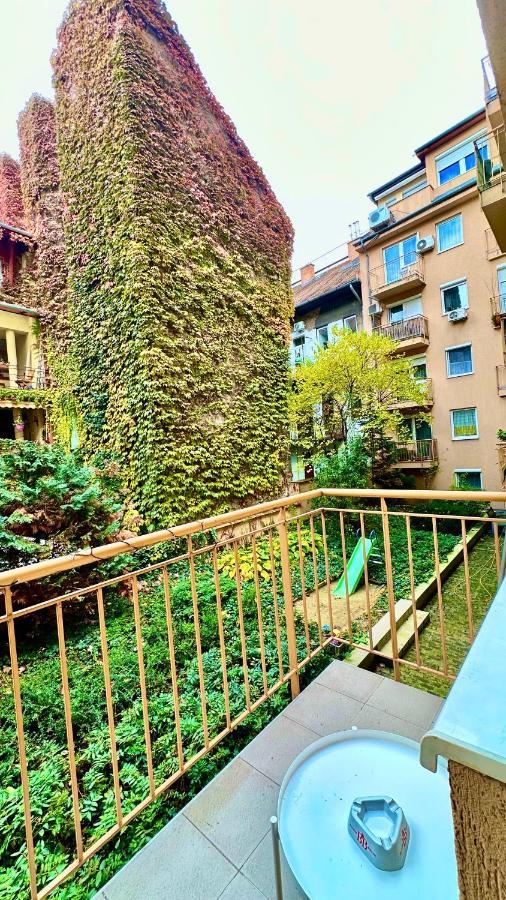 Benett * Budapest