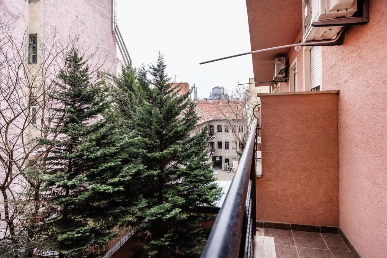 Apartment Downtown Charm With Balcony And Garden View *