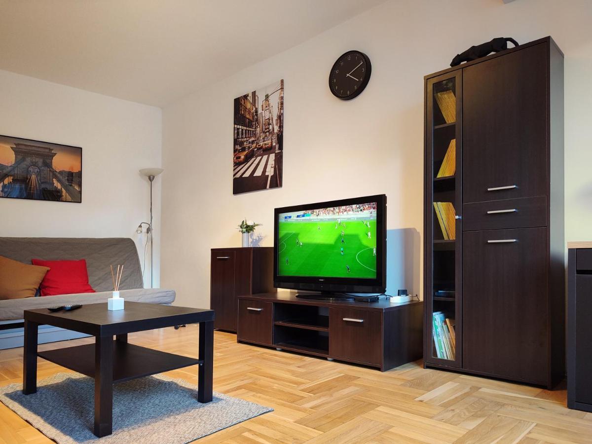 Castle Corner Apartment