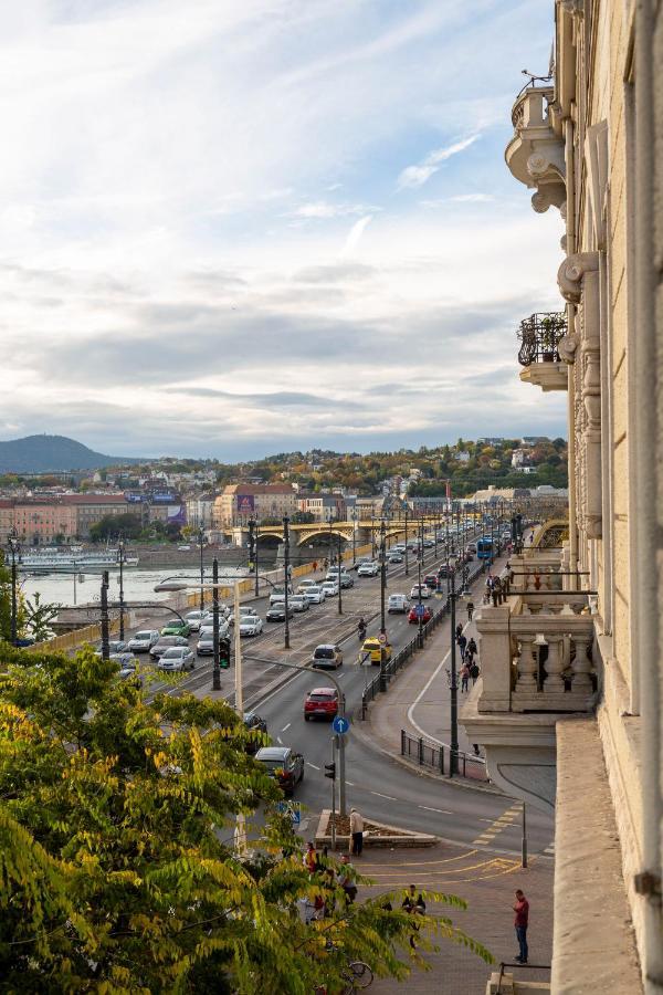 Apartment Luxury 3bedrm 2bathrm With Danube River View *