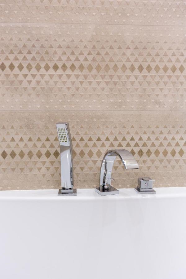 Luxury 3bedrm 2bathrm With Danube River View Apartment Budapest