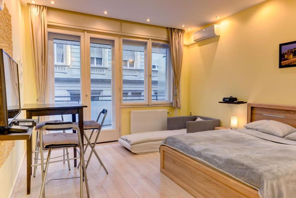 Downtown Charm By Nw Budapest