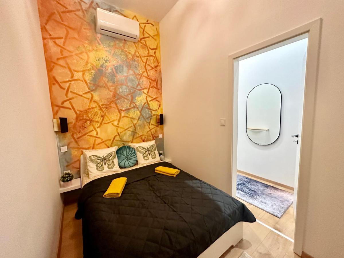 Luxory Design Apartment#bakats#freeparking#8ppl Lägenhet Budapest
