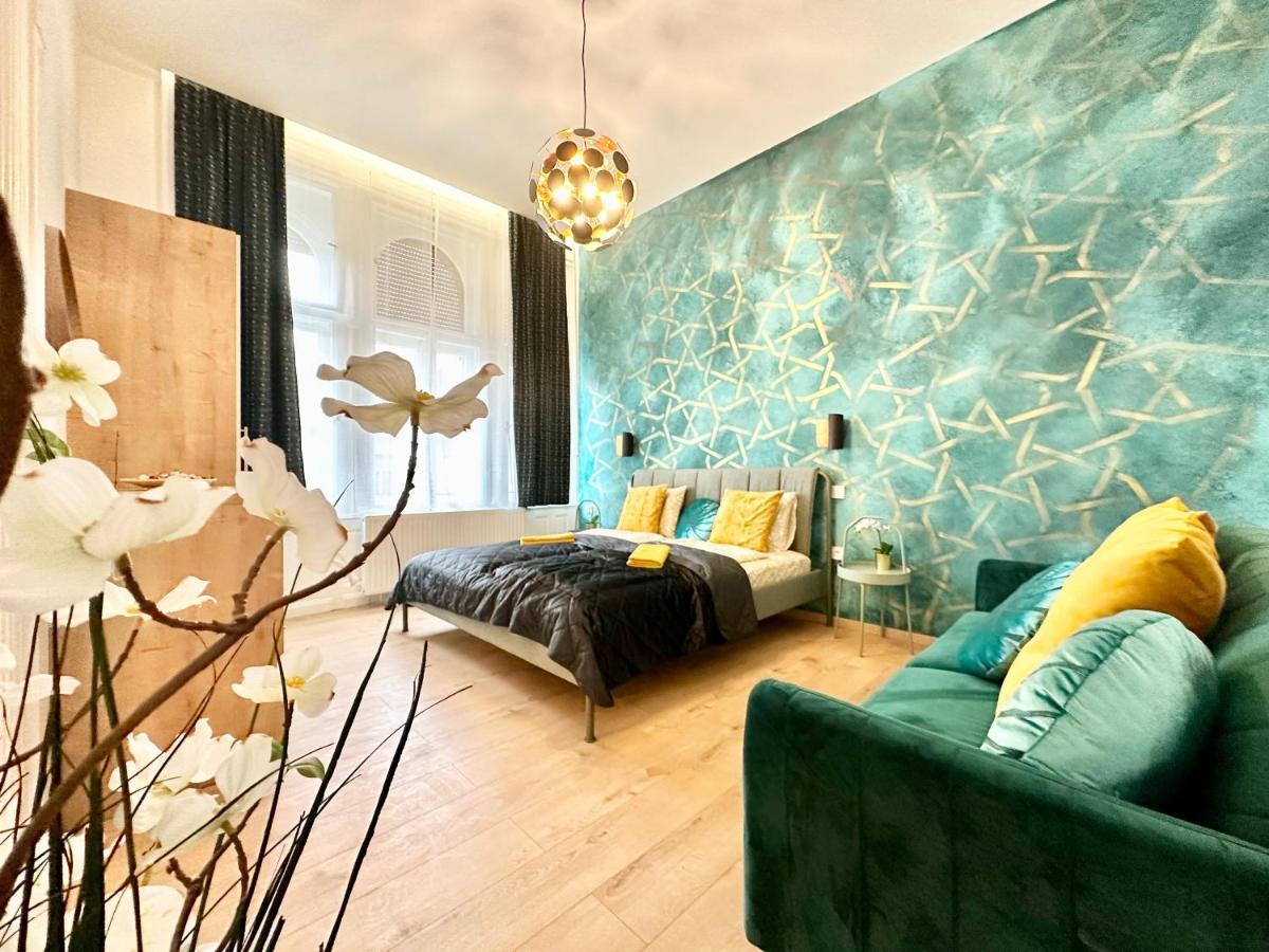 Lägenhet Luxory Design Apartment#bakats#freeparking#8ppl Budapest