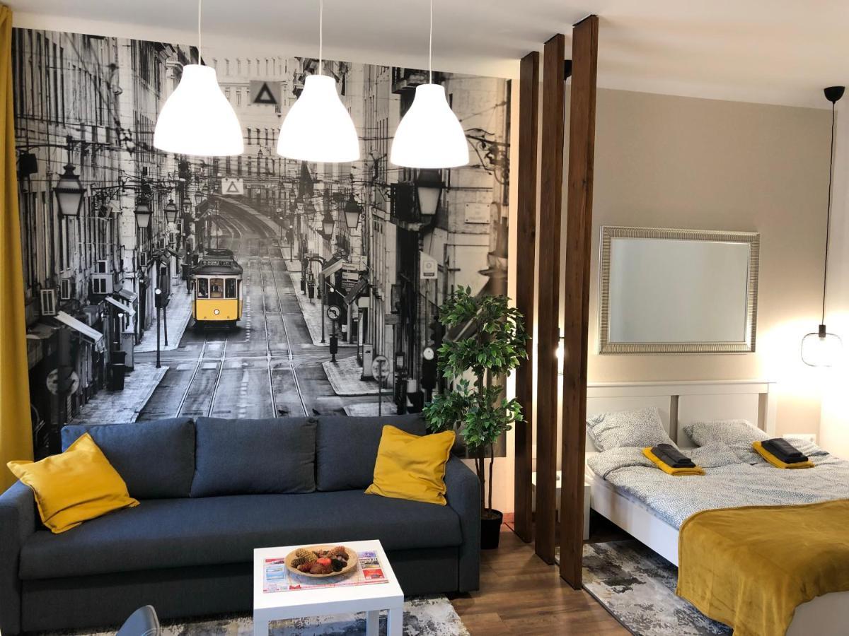 Downtown Station Apartment *