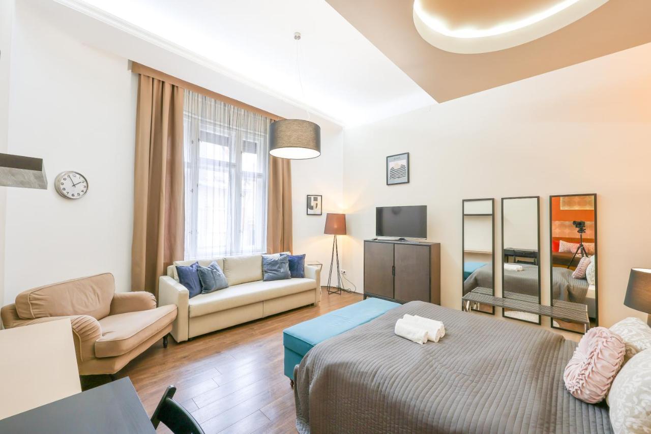 Apartmán Deluxe With 4bedrm 2 Bathrm Budapešť