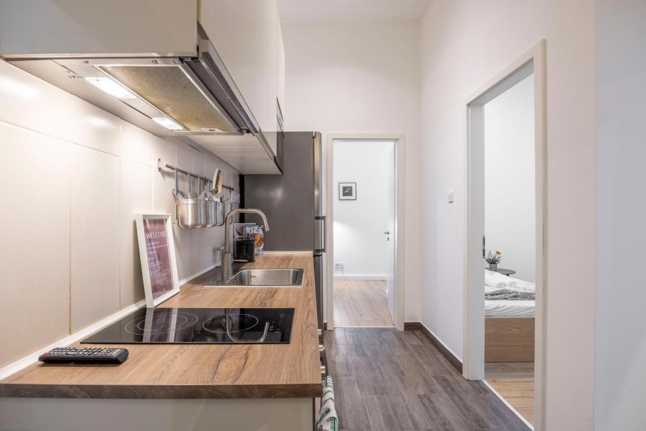 Grand With 5bedrm 2bathroom Apartamento Budapest
