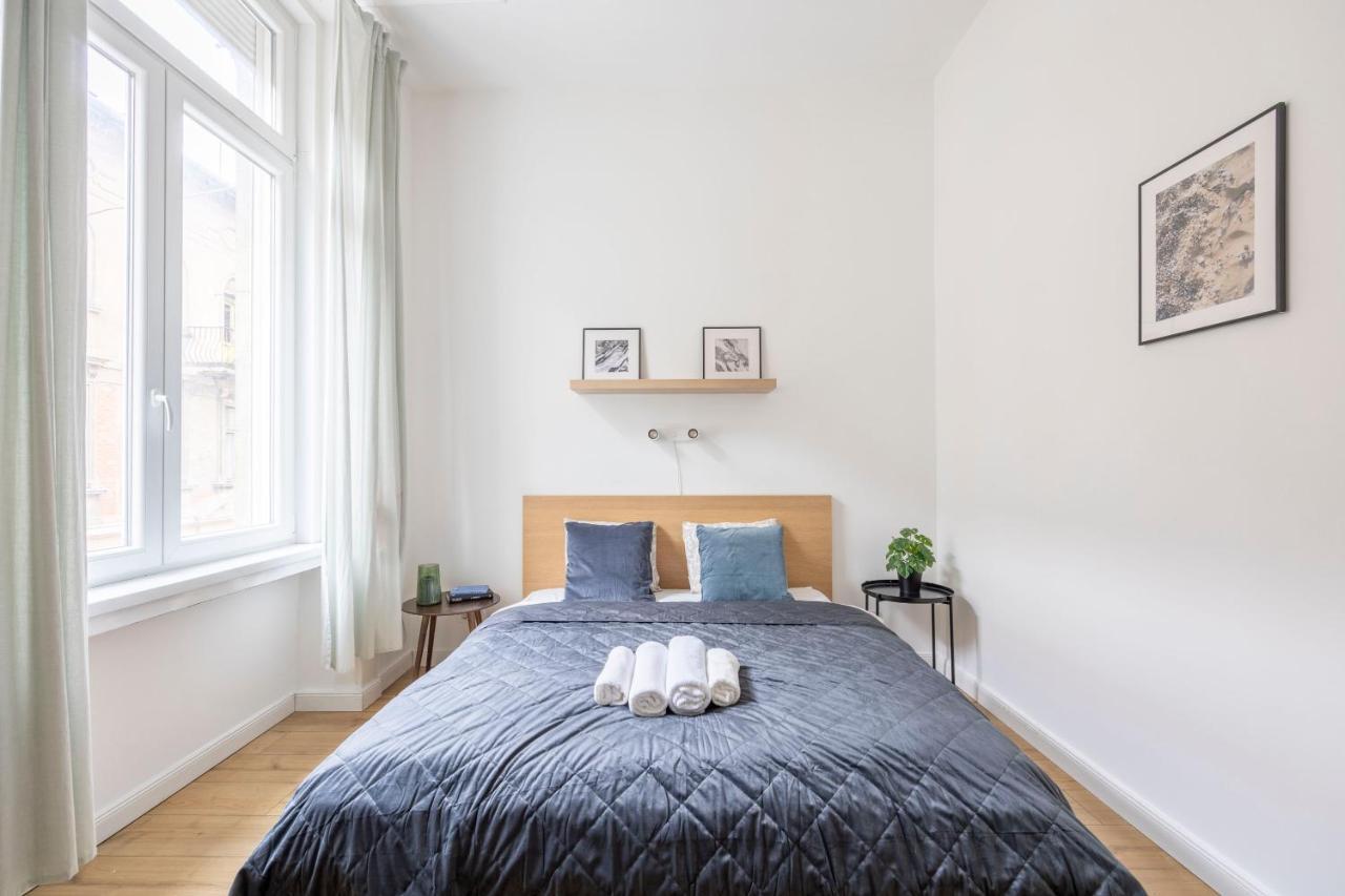Apartamento Grand With 5bedrm 2bathroom