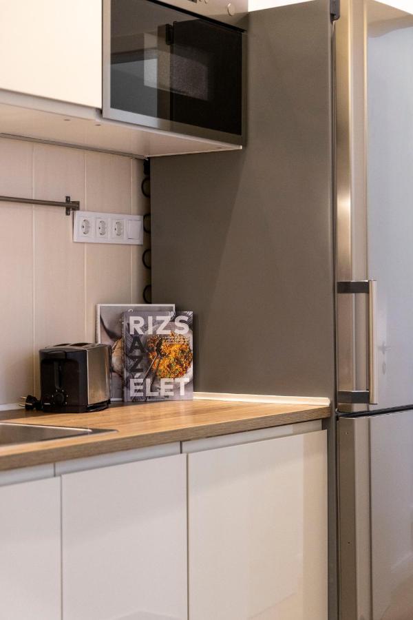 Grand With 5bedrm 2bathroom Apartamento
