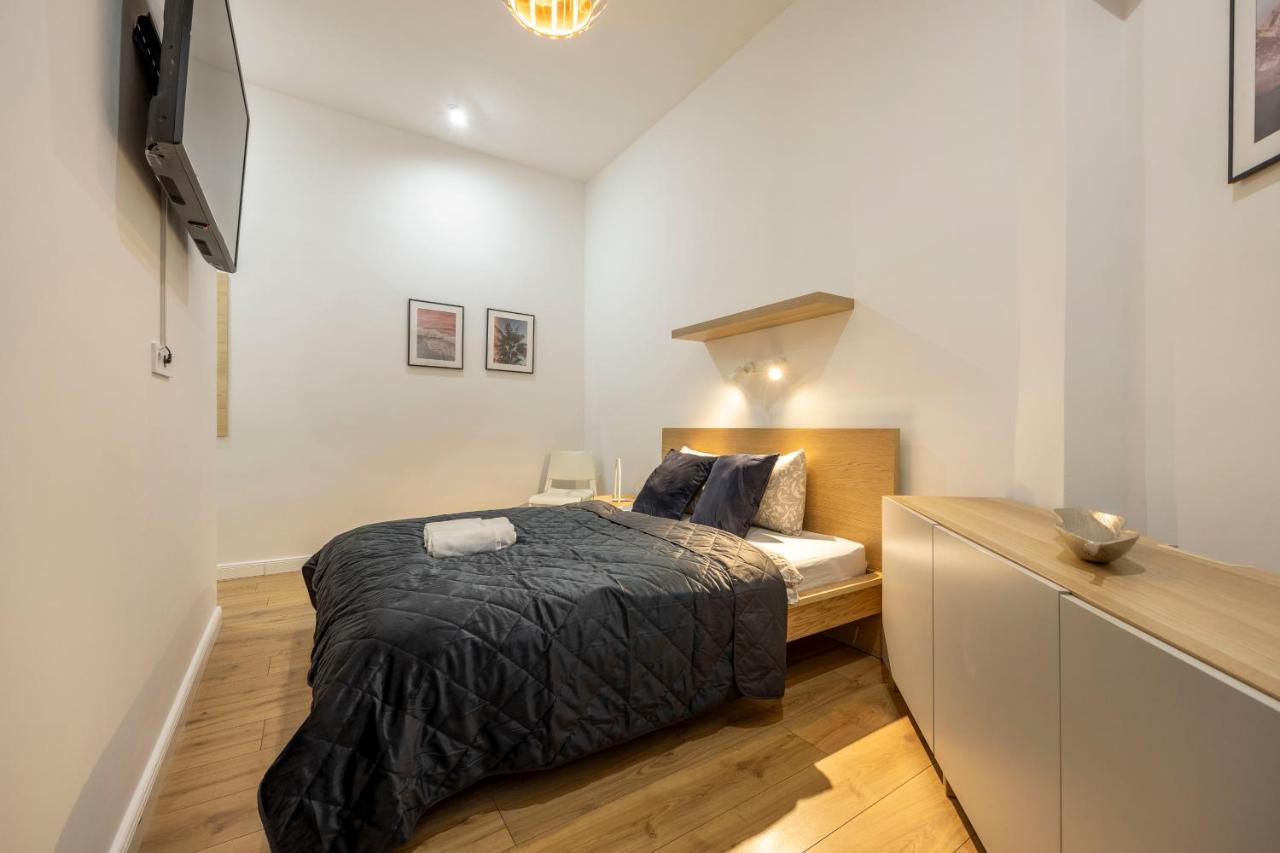 Grand With 5bedrm 2bathroom Apartamento