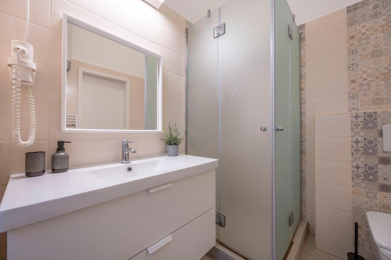 Grand With 5bedrm 2bathroom Apartamento