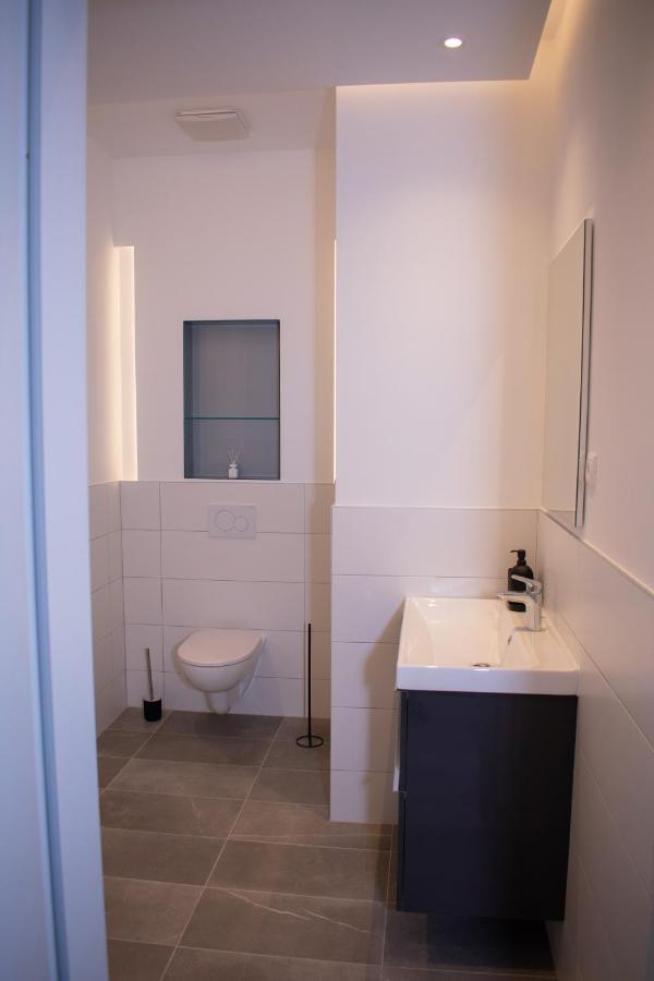 Appartement Luxury Cozy 2 Bdr Downtown Apt.5 *