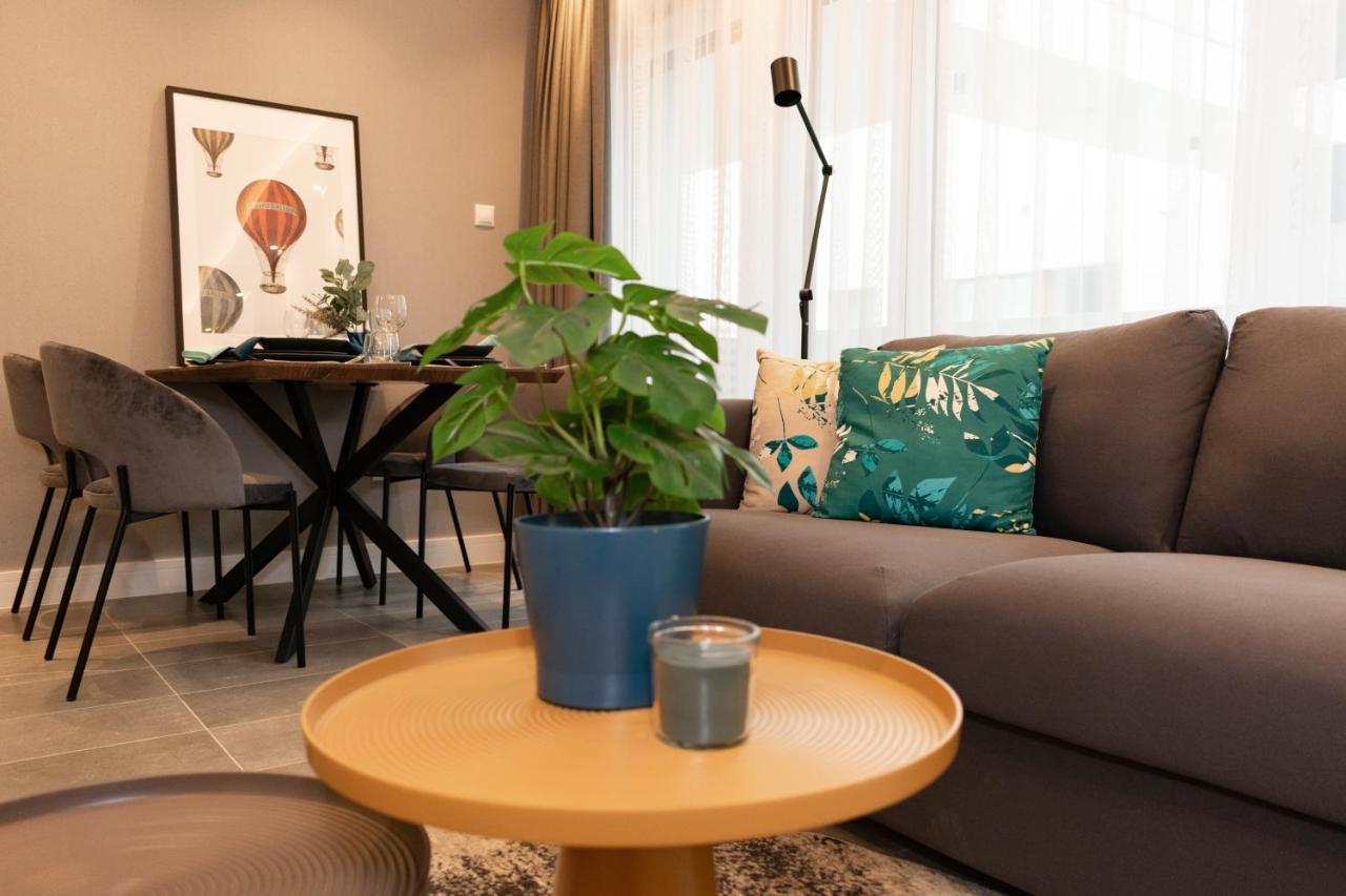 Luxury Cozy 2 Bdr Downtown Apt.2