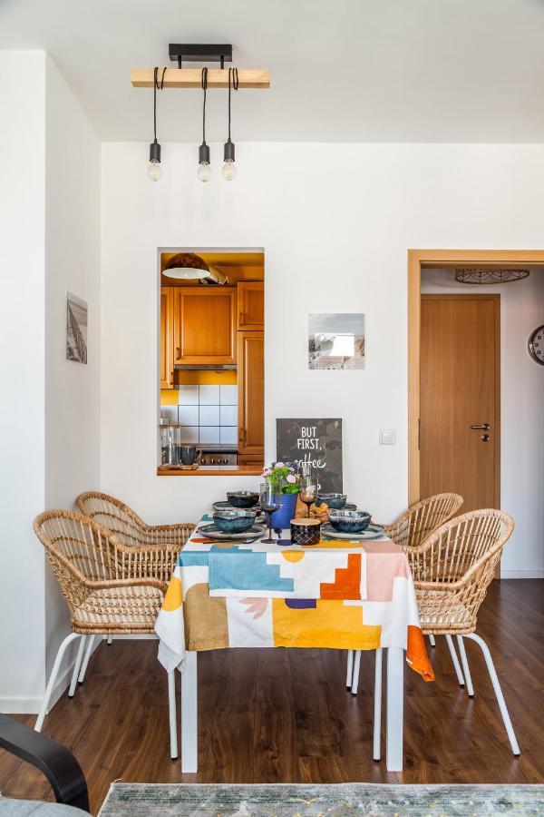 Almere With Free Parking * Budapest