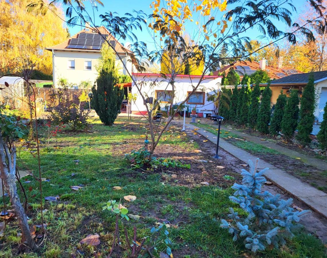 Apartamento Secret Garden Apartman