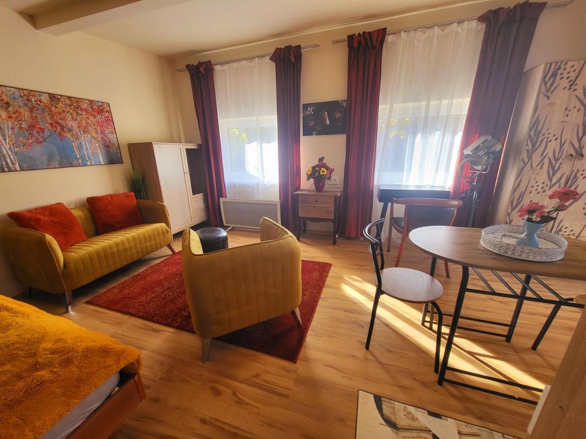 Secret Garden Apartman *