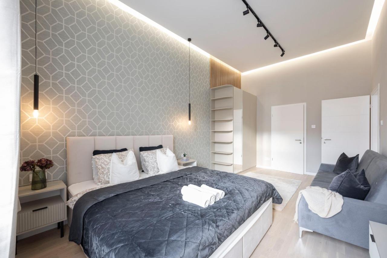 Luxurious & Spacious With Balcony Budapest