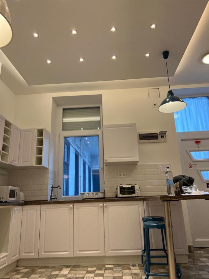 Kiko's Forest Apartment
