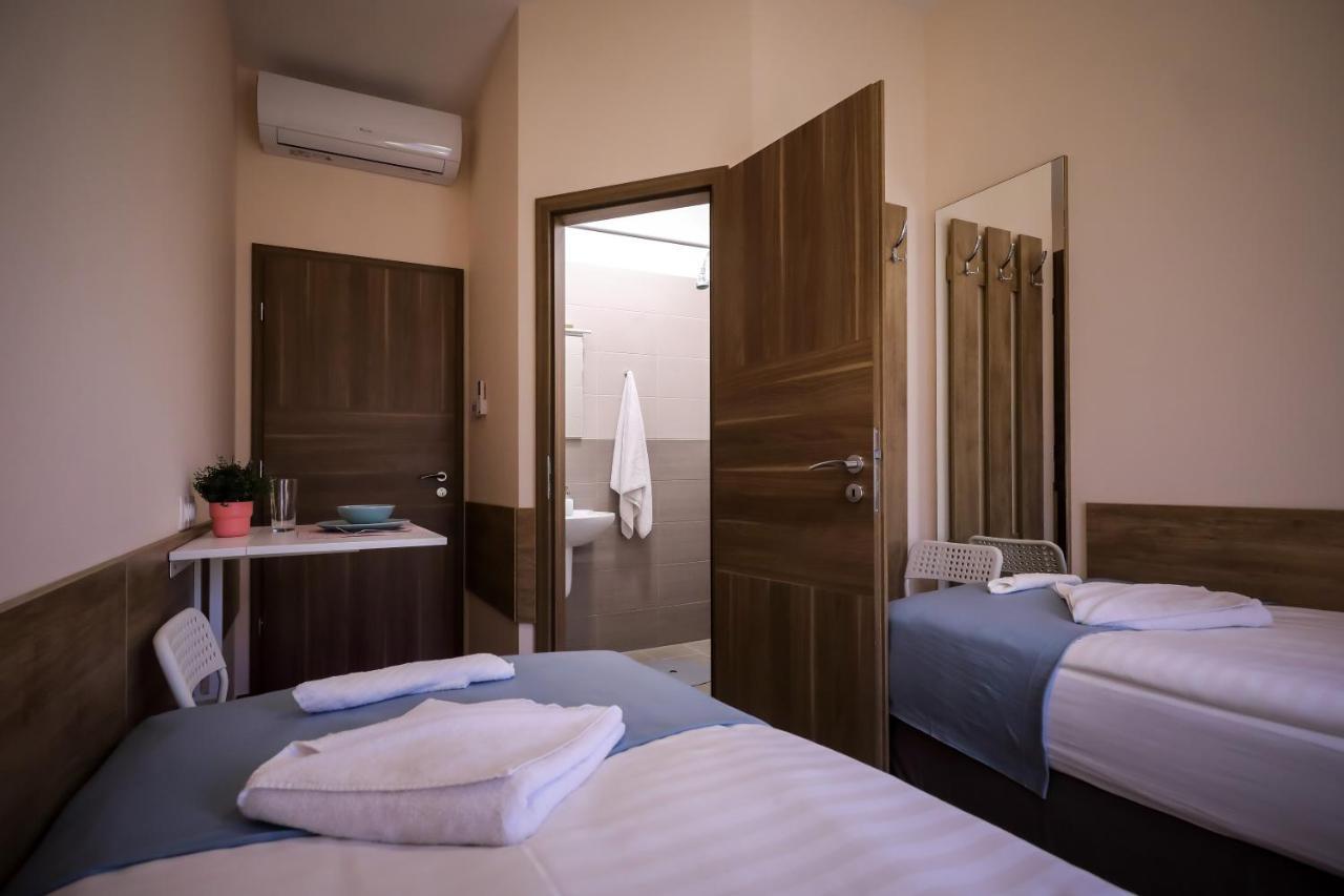 East Station Comfort Penzión pre hostí