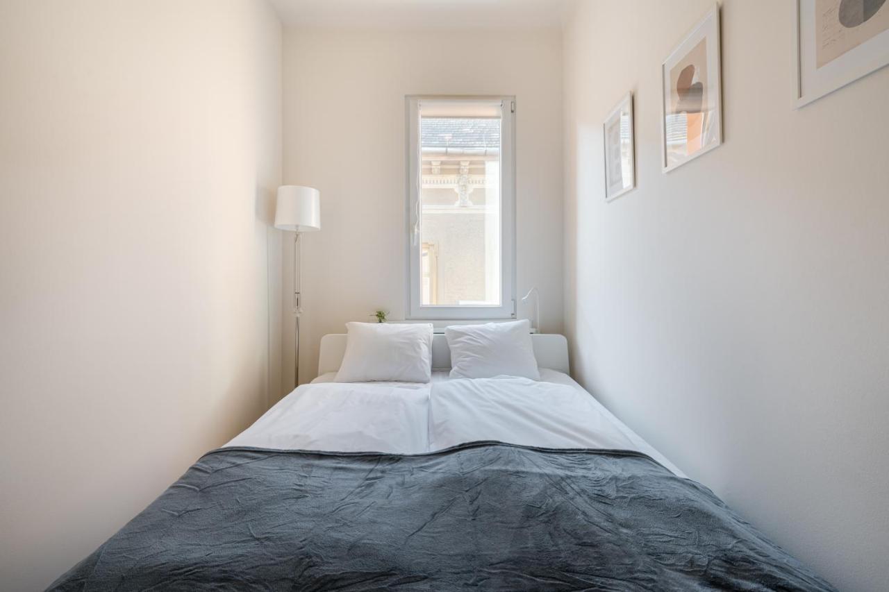 Liget Apartment *