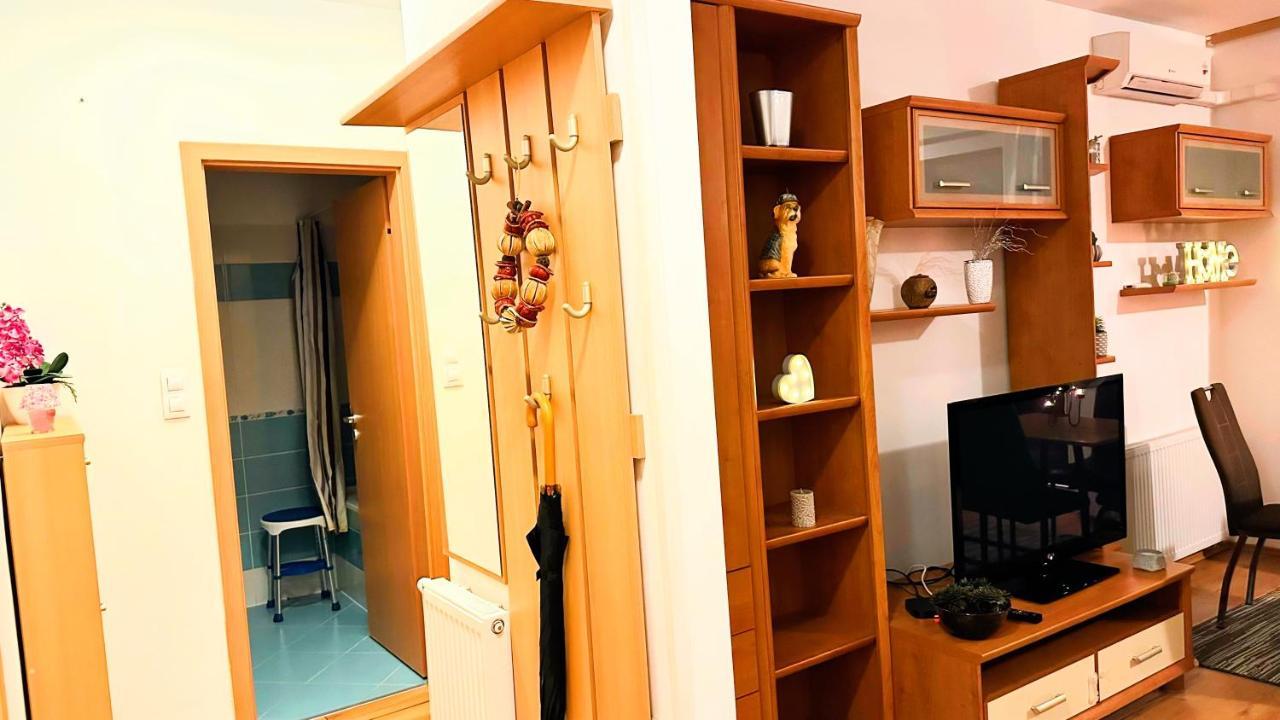 Apartamento Flowers Apartman *