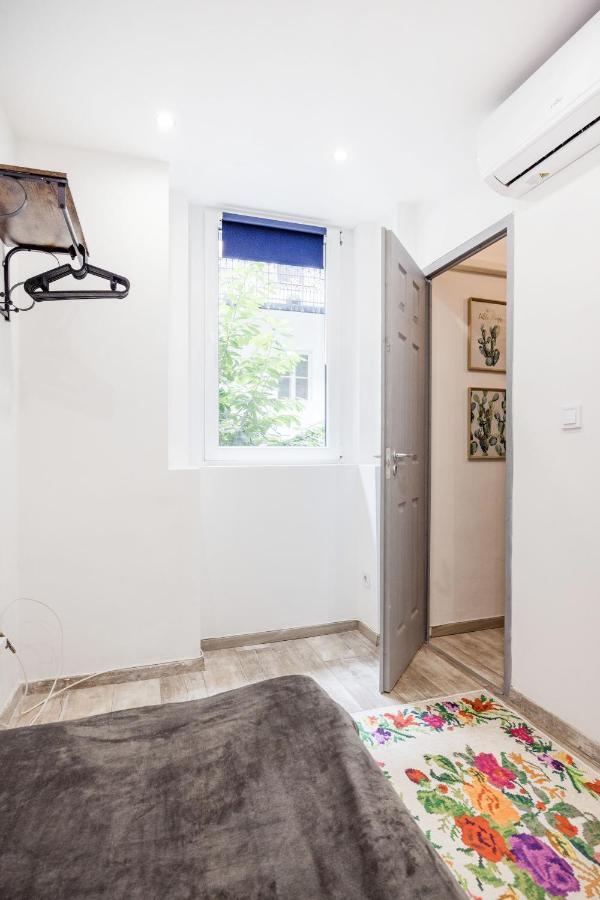 Lovely With Mezzanine Near The Danube Budapest