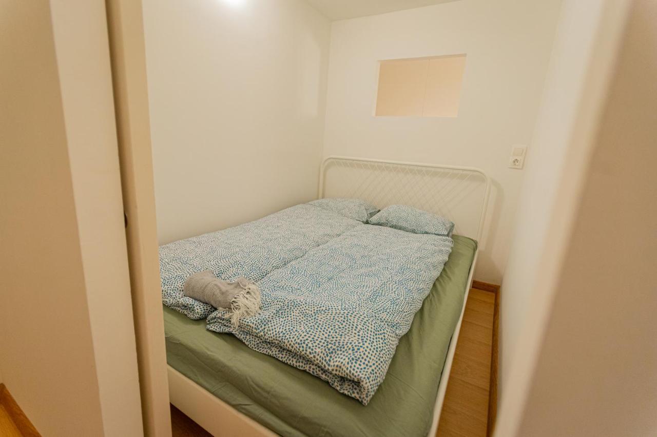 Cosy Downtown Flat In Budapest, Lisa *