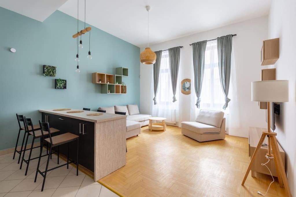 Sage Meadow At Gozsdu Garden Dob 16 Appartement