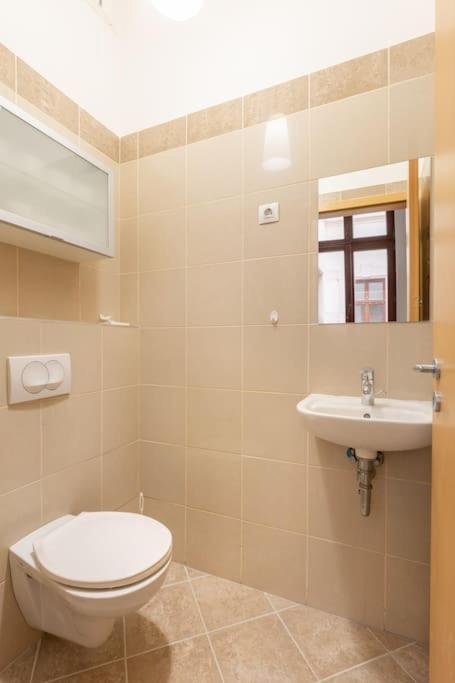 Appartement Sage Meadow At Gozsdu Garden Dob 16 *