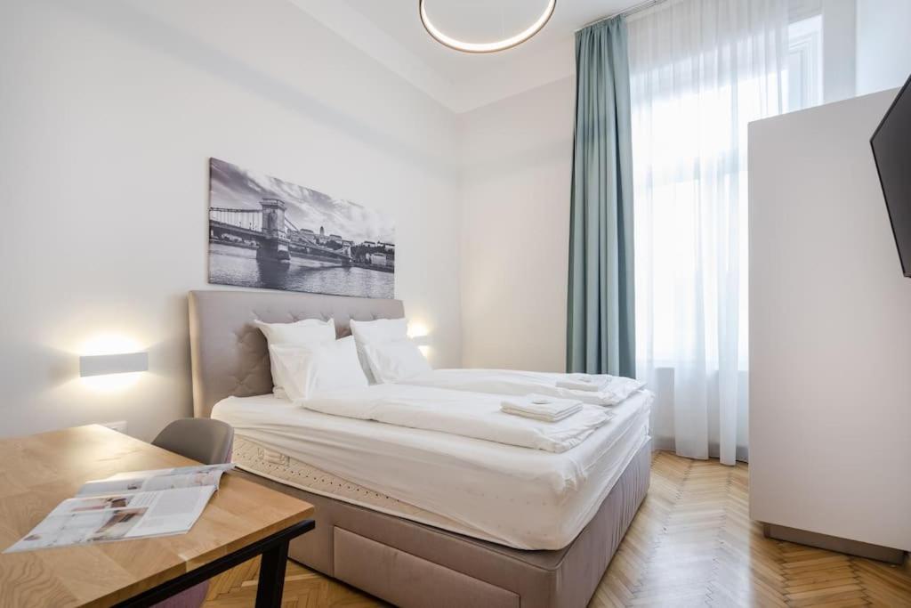 Klauzal City Garden - 2-bedroom K34 Apartment *