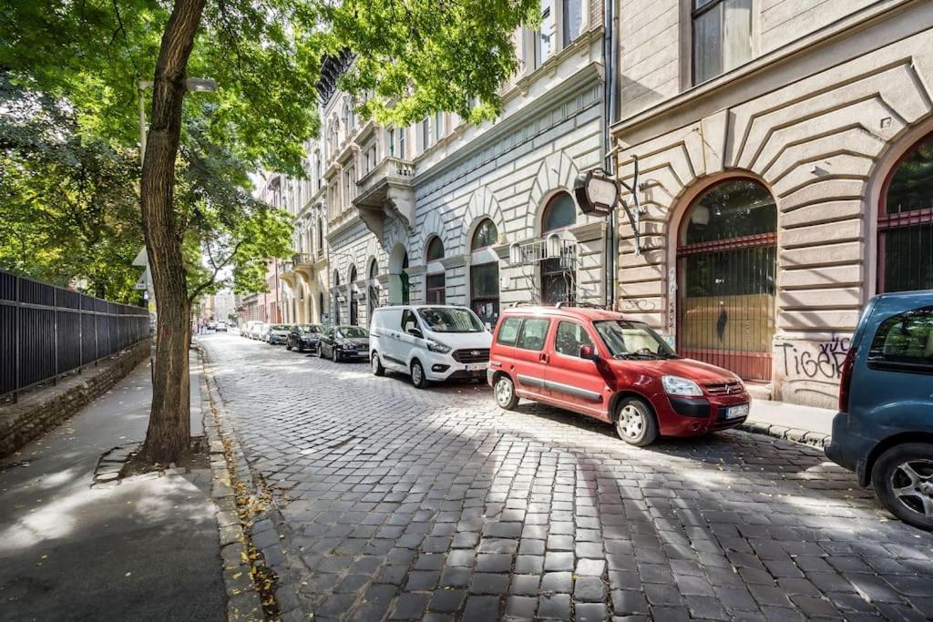 Klauzal City Garden - 2-bedroom K34 * Budapest