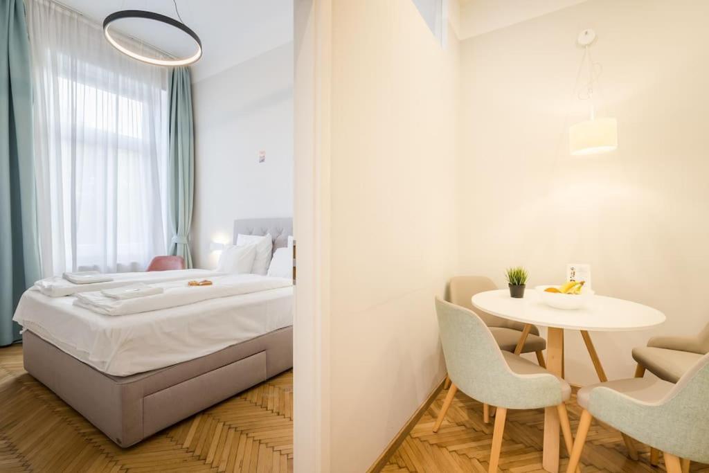 Apartment Klauzal City Garden - 2-bedroom K34 Budapest