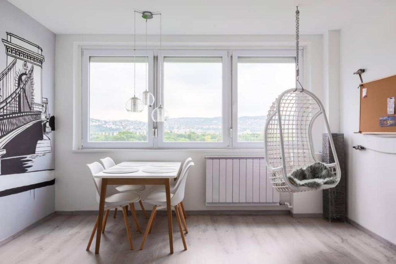 Apartment Sunny With An Unbeatable Balcony View *