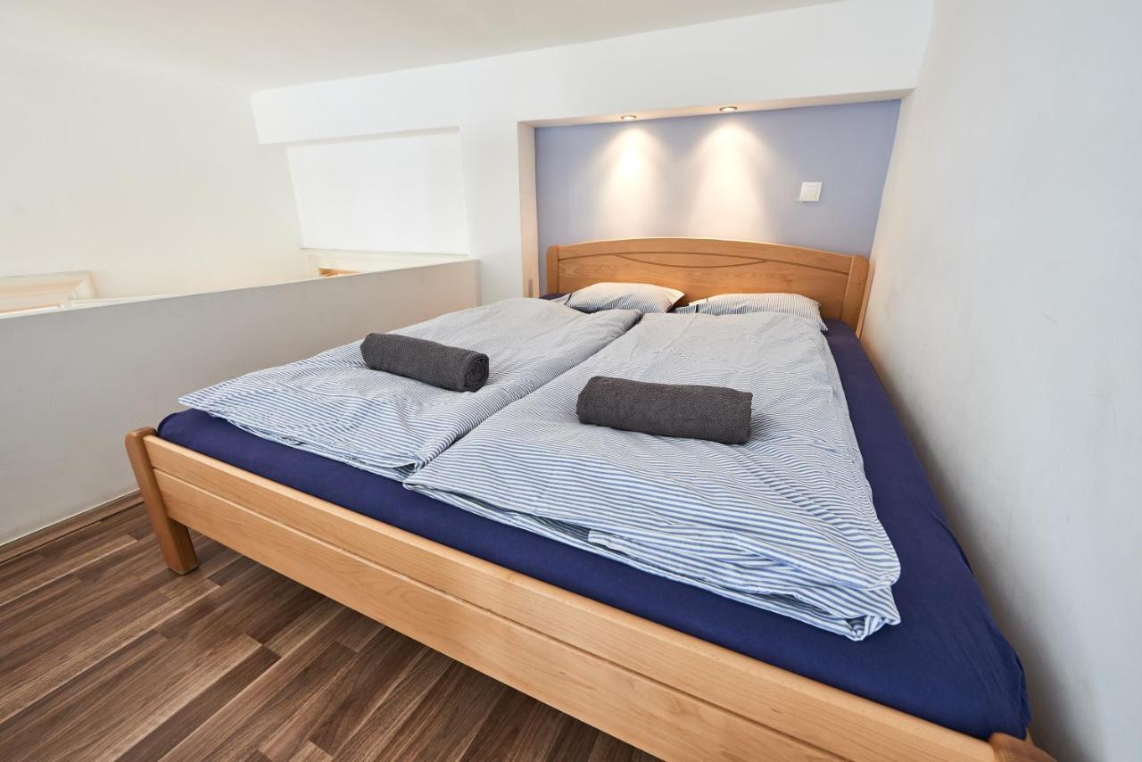 Apartment Large For Groups Center Dist. Vii *