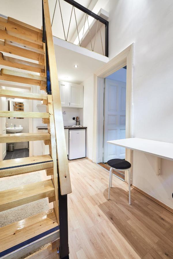 Large For Groups Center Dist. Vii Apartment *