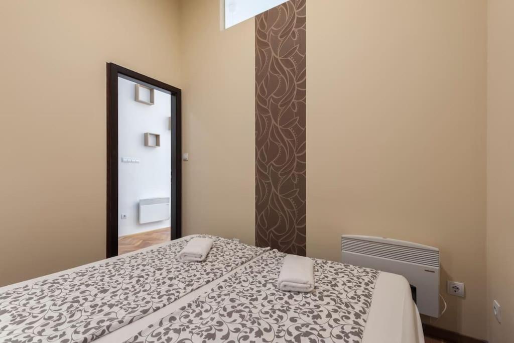 Appartamento Szent Istvan Ter 4 Next To Basilica A 1 Bedroom