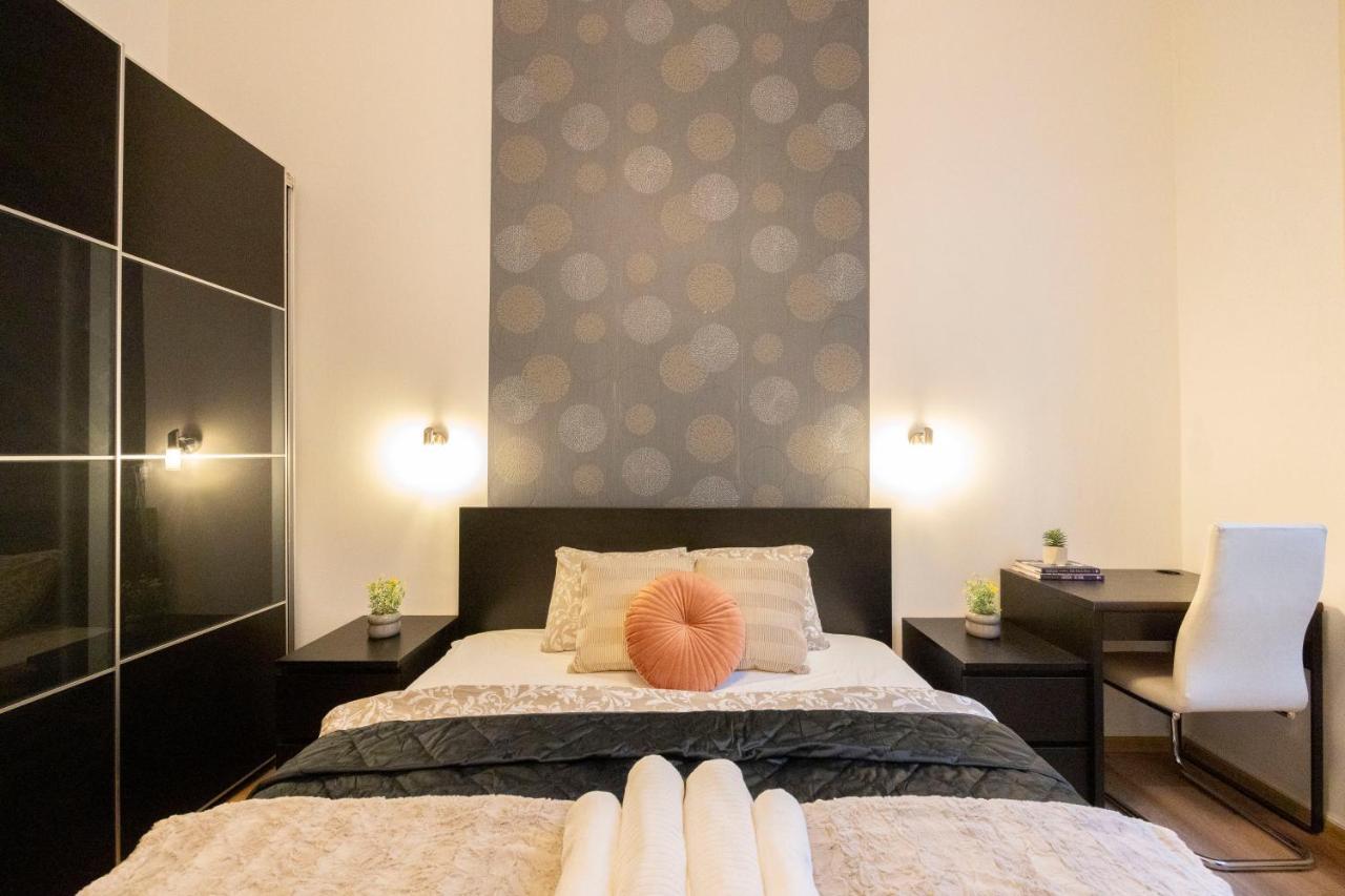 Apartament Spacious & Cozy W/ Terrace