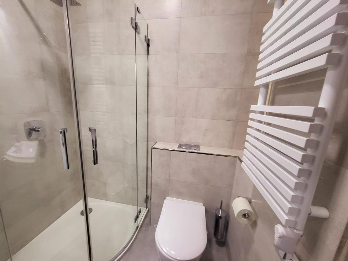 Modern Living In Appartamento Budapest