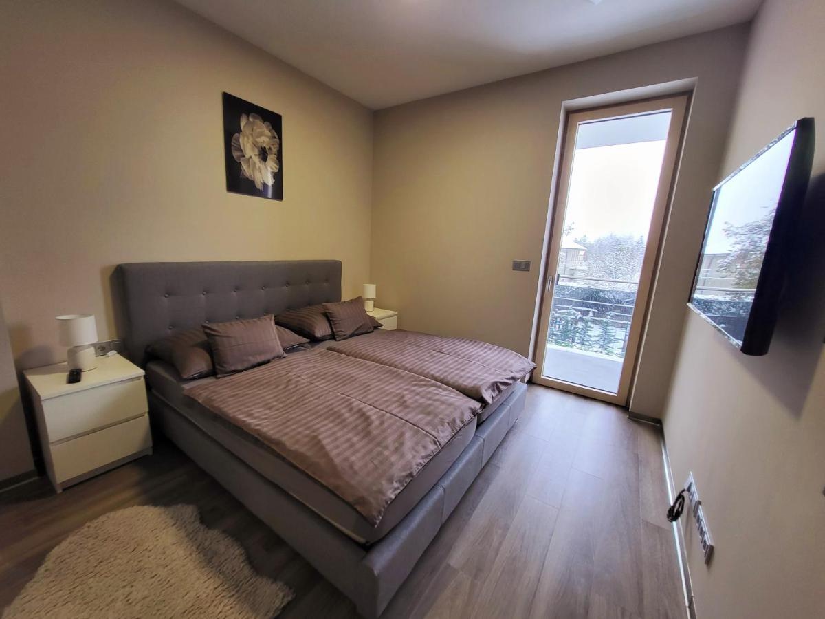 Modern Living In *