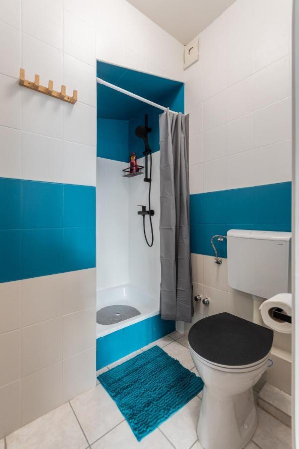 R Apartment *