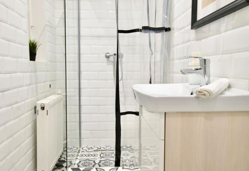 By Hi- In Downtown Apartamento Budapest