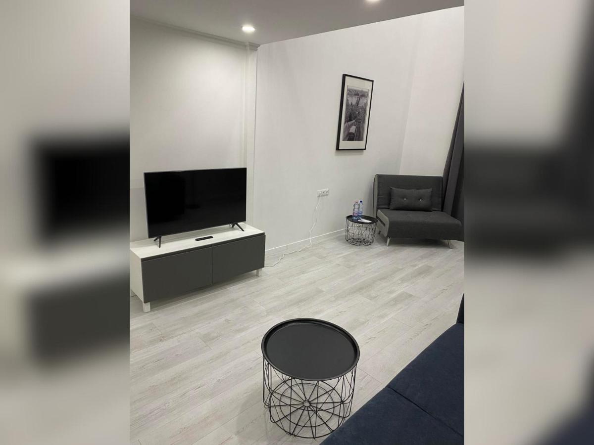 Jobelhome Calvin