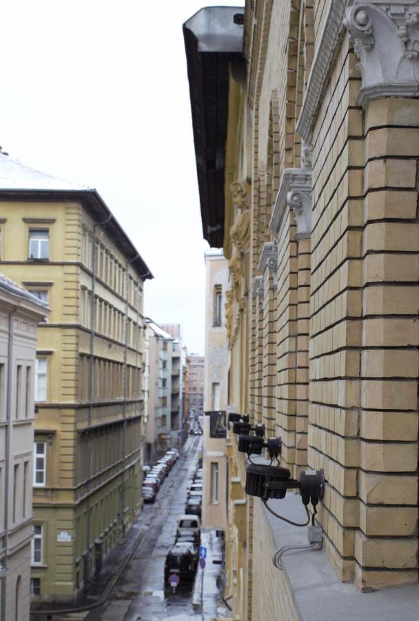 Mikszath Apartament *