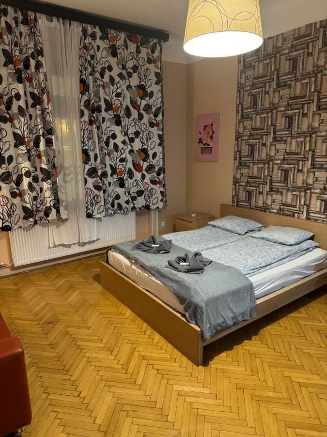 Apartamento Lanchid Castle Side Red And Blue *