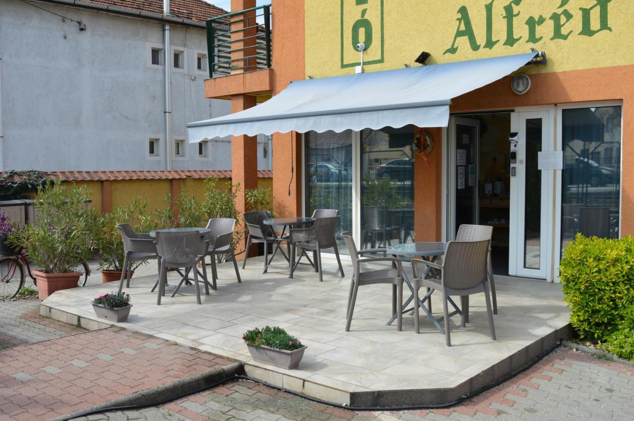 Alfred Panzio Budapest
