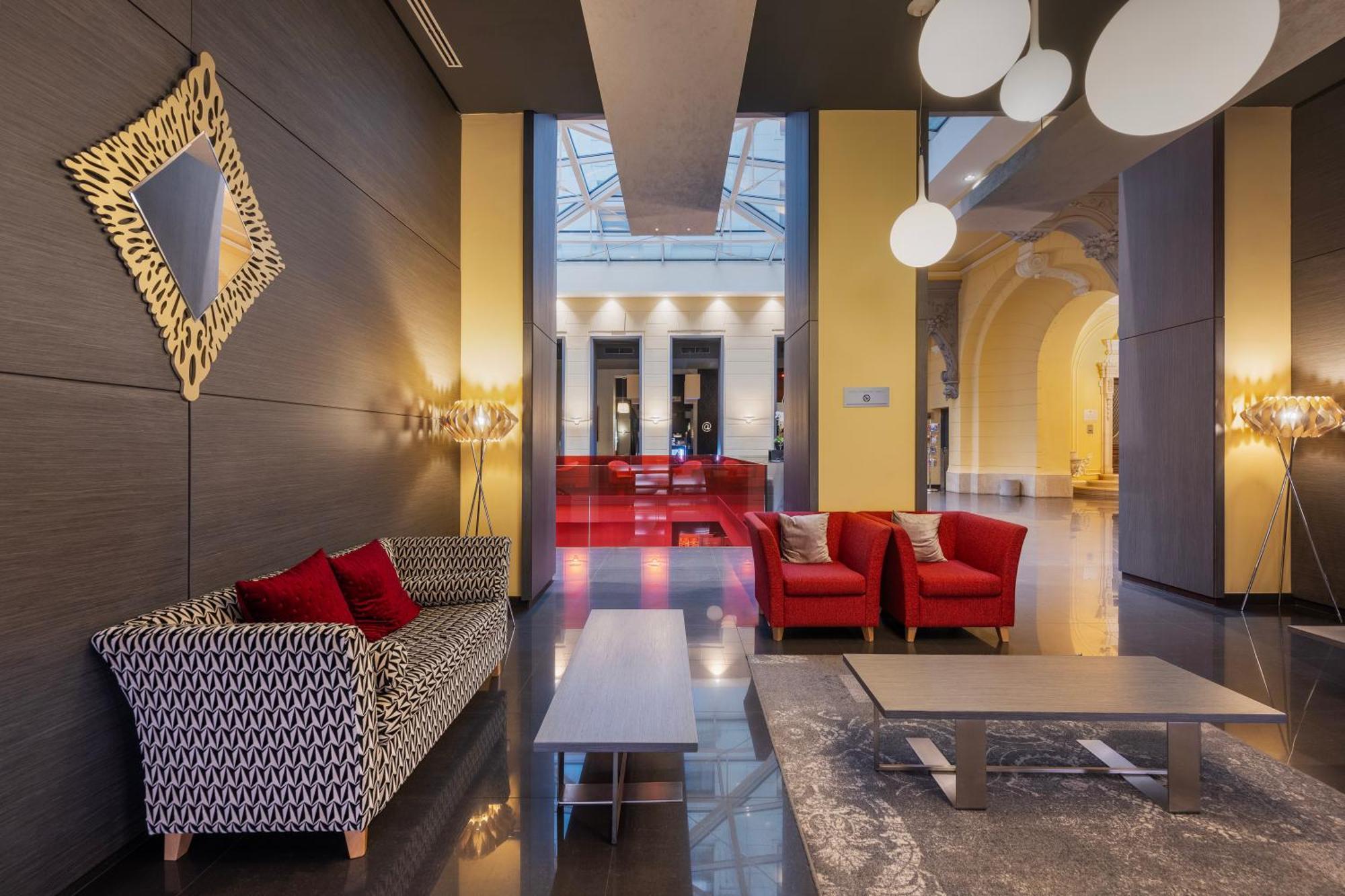 Hotel Eurostars Palazzo Zichy 4*