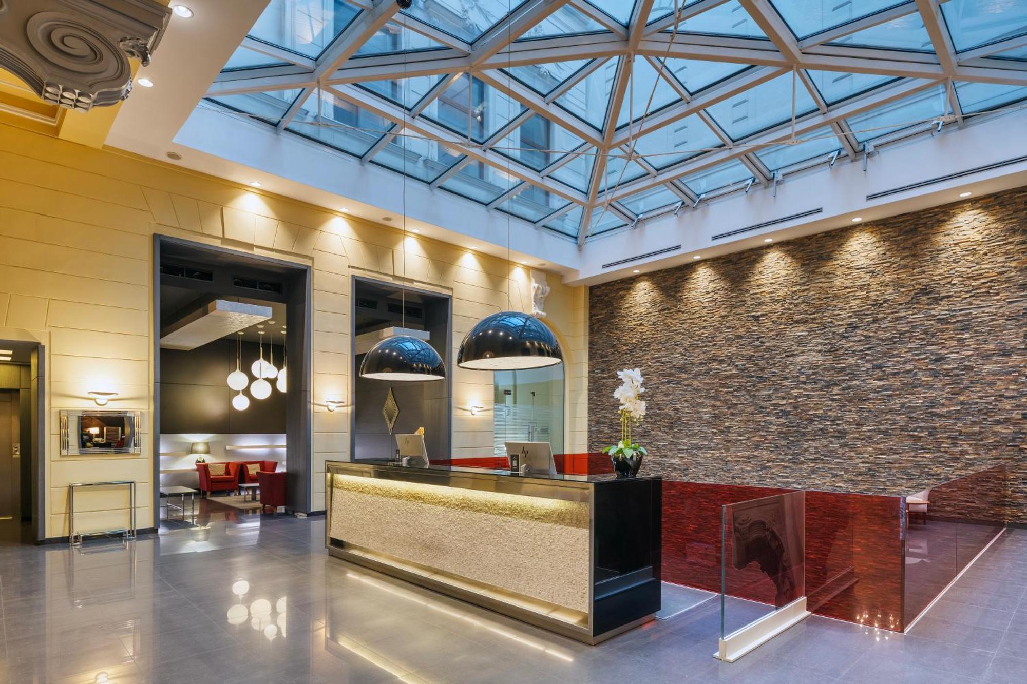 Eurostars Palazzo Zichy Hotel 4*