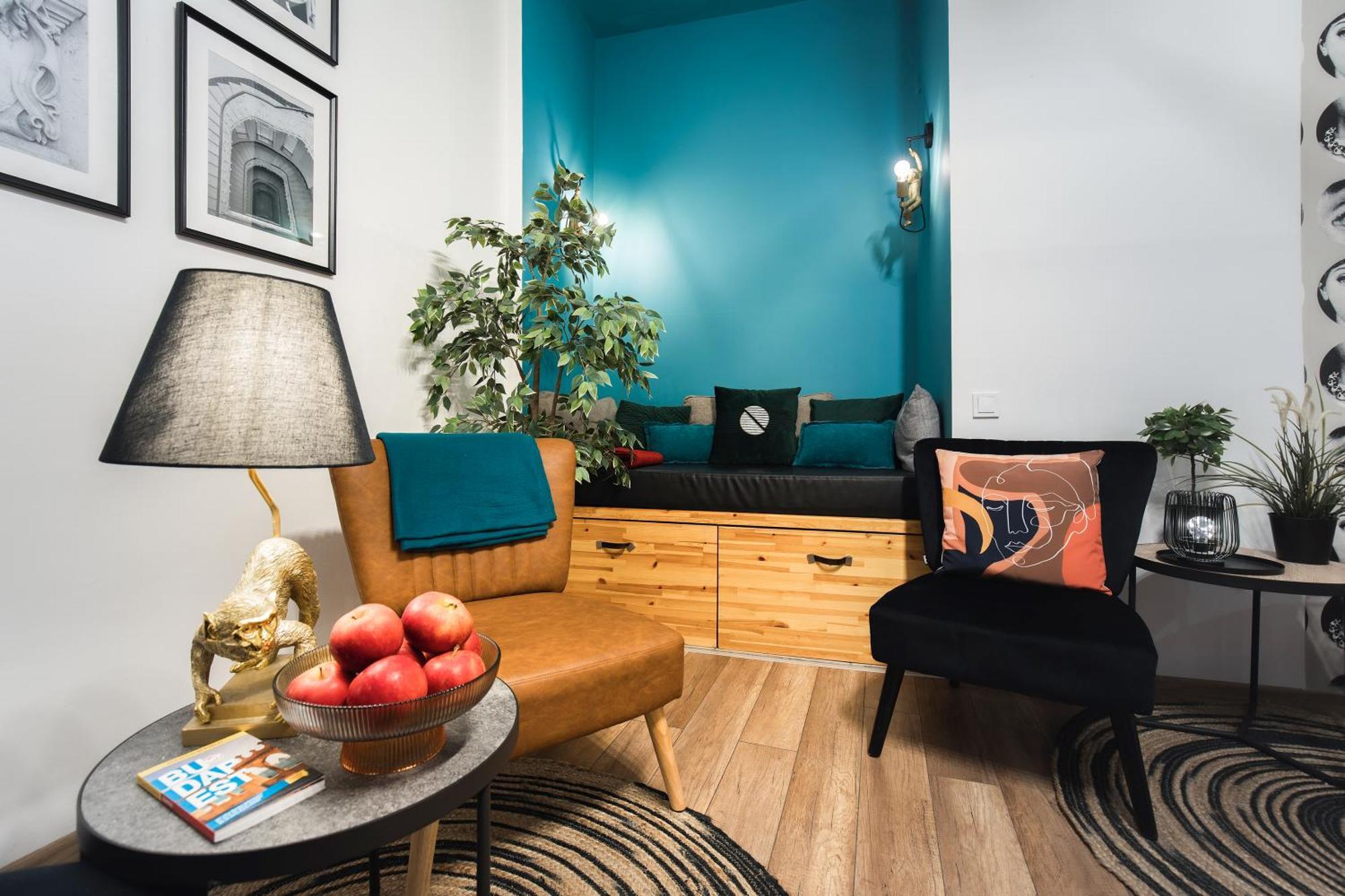 Maverick Downtown Hostel