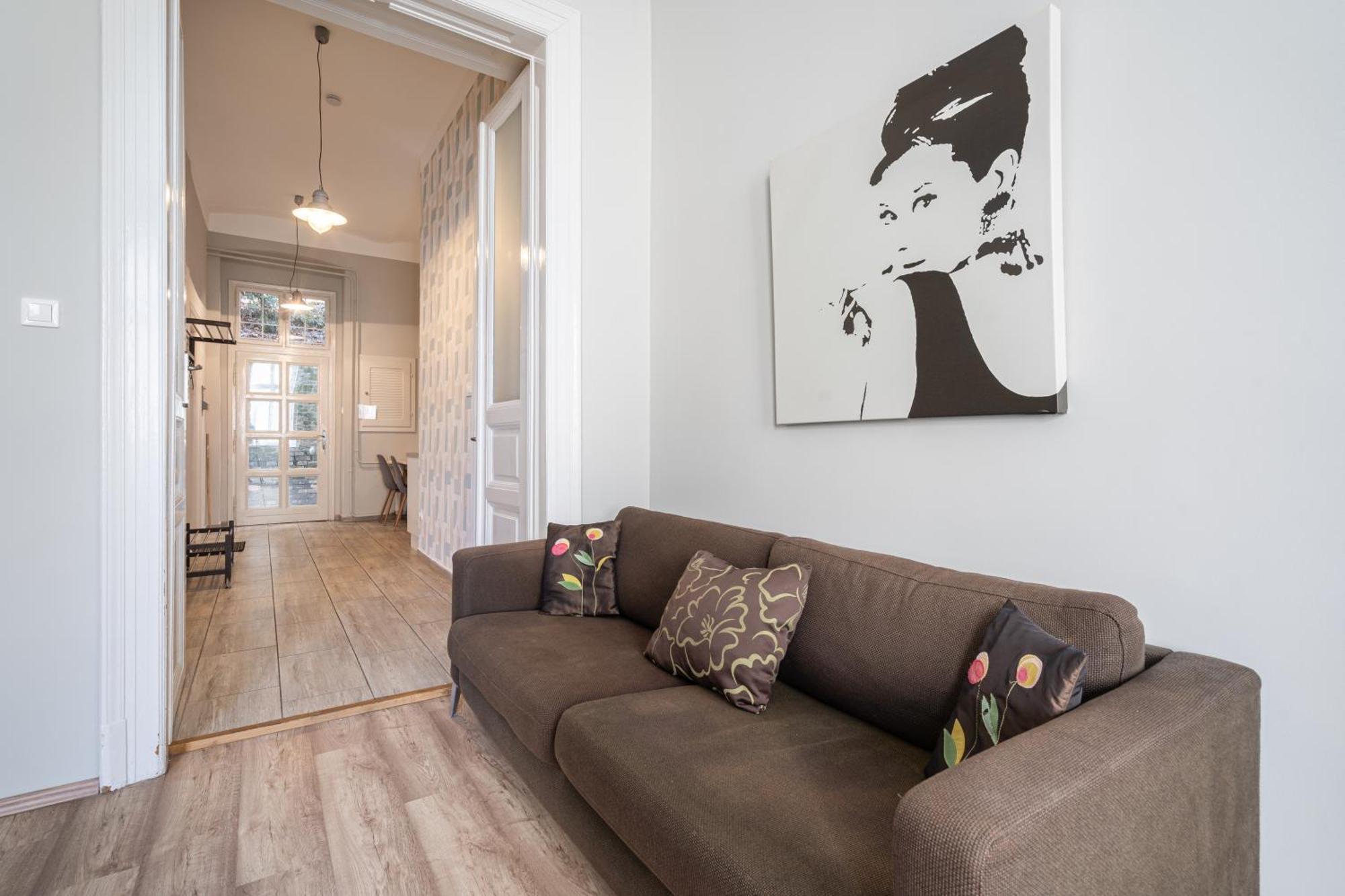Apartment Bpr Castle Hill With Garden *